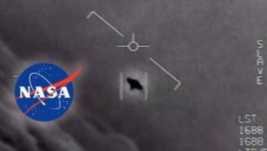 C'è un buco sui poli! Gli UFO provengono dallo spazio interno... NON spazio esterno!
