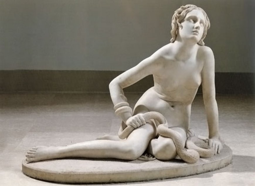 La storia delle ninfe e delle sirene nasce nell’antica Grecia ed è il risultato di secoli di racconti, credenze religiose e osservazioni