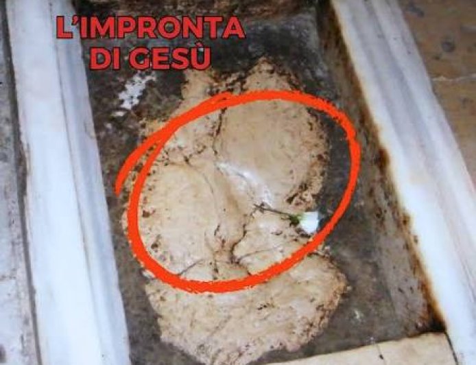 Gli ultimi passi di Gesù sul Monte degli Ulivi prima dell'Ascensione al cielo
